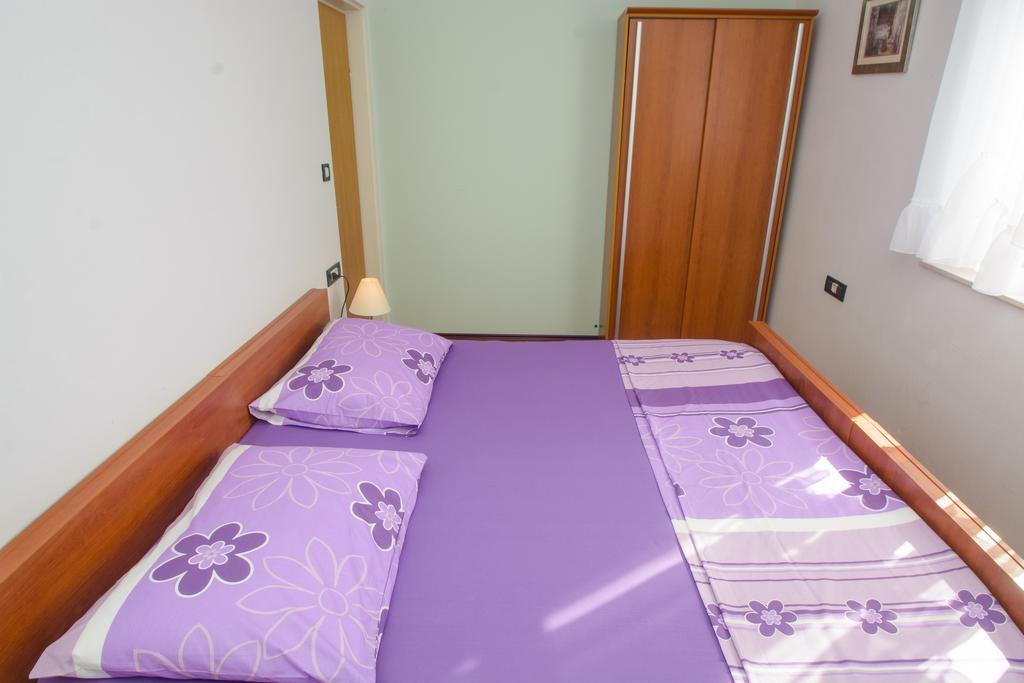 Apartments Jerkunica Rogoznica  Habitación foto