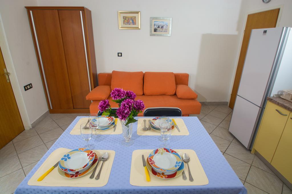 Apartments Jerkunica Rogoznica  Habitación foto